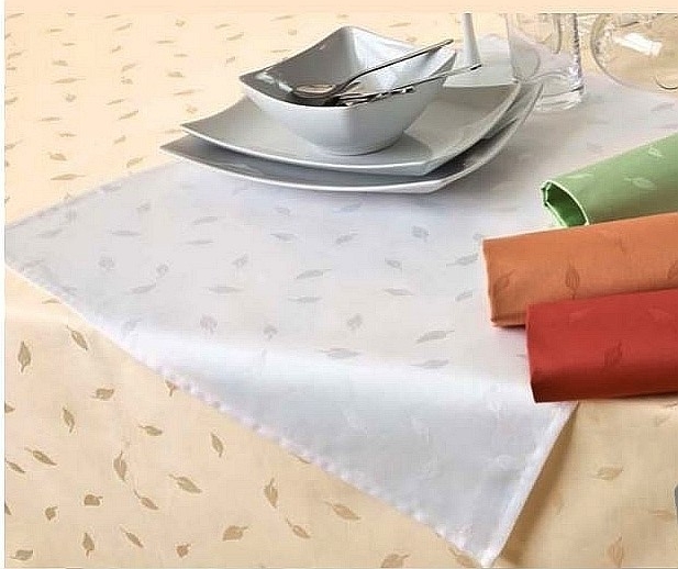 .Ubrus 1 damaškový na veliký jídelní stůl