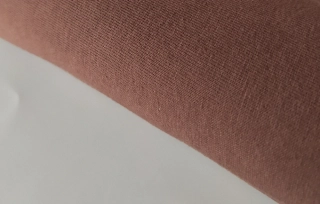 Prostěradlo JERSEY ATYP 2 na míru 90x200x45 cm, barva JS 33-hnědá tmavá (čokoláda)